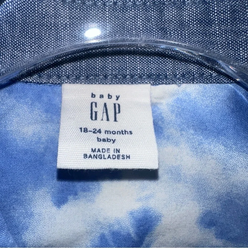 Gap Cloud Shirt Size 18-24 Months